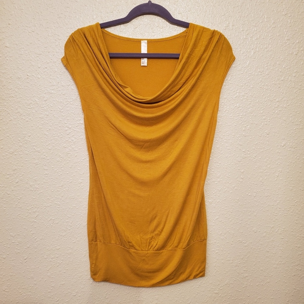Julia scoop neck top